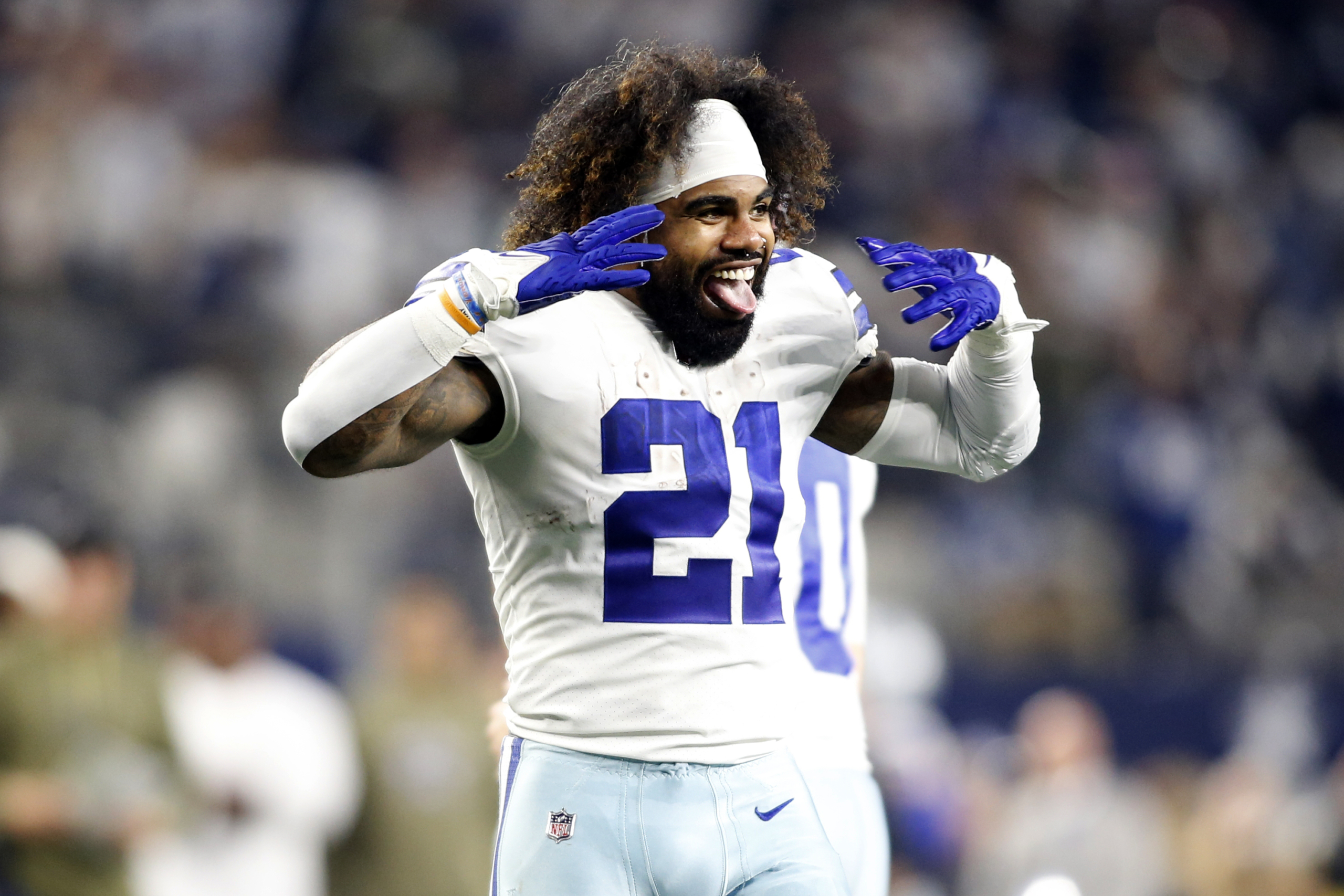 dallas cowboys trade ezekiel elliott