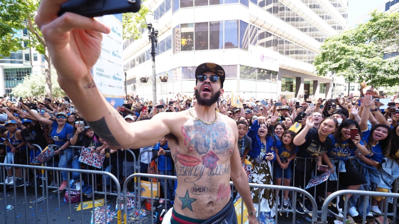 golden state warriors sign javale mcgee
