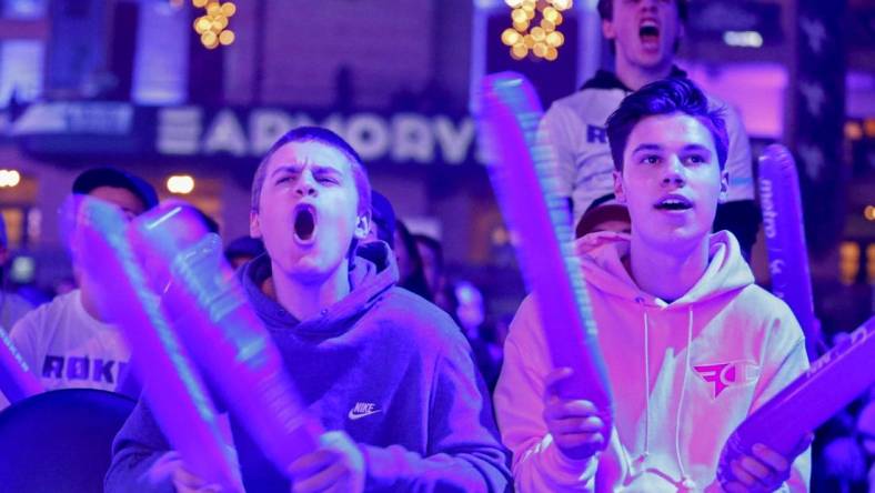 Jan 26, 2020; Minneapolis, Minnesota, USA; Fans react as the Minnesota Rokkr battle the Toronto Ultra during the Call of Duty League Launch Weekend at The Armory. Mandatory Credit: Bruce Kluckhohn-USA TODAY Sports