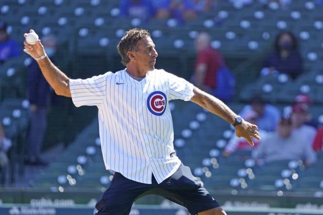 Sep 6, 2021; Chicago, Illinois, USA; NHL Hall of Famer Chris Chelios throws out a ceremonial first pitch before the game between the Chicago Cubs and the Cincinnati Reds at Wrigley Field. Mandatory Credit: David Banks-USA TODAY Sports