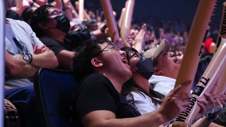 Nov 5, 2022; San Francisco, California, USA; Fans follow the game between T1 and DRX during the League of Legends World Championships at Chase Center. Mandatory Credit: Kelley L Cox-USA TODAY Sports