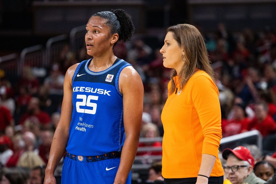 May 19, 2023; Indianapolis, Indiana, USA; Connecticut Sun head coach Stephanie White talks to Connecticut Sun forward Alyssa Thomas (25) in the first half against the Indiana Fever at Gainbridge Fieldhouse. Mandatory Credit: Trevor Ruszkowski-USA TODAY Sports