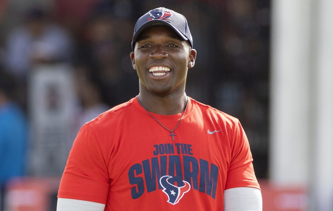 Jul 30, 2023; Houston, TX, USA; Houston Texans head coach DeMeco Ryans watches players warm up during training camp practice at the Houston Methodist Training Center. Mandatory Credit: Thomas Shea-USA TODAY Sports