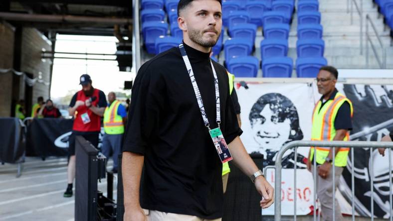 Aug 26, 2023; Harrison, New Jersey, USA; New York Red Bulls midfielder Lewis Morgan (10) arrives before the game against Inter Miami CF at Red Bull Arena. Mandatory Credit: Vincent Carchietta-USA TODAY Sports