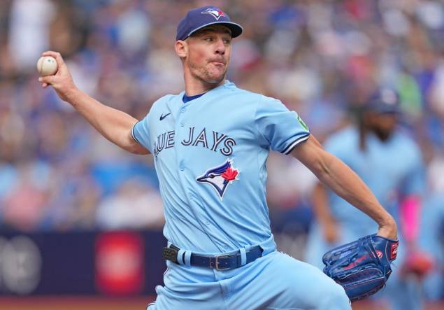 Aug 30, 2023; Toronto, Ontario, CAN; Toronto Blue Jays starting pitcher Chris Bassitt (40) throws a pitch against the Washington Nationals during the first inning at Rogers Centre. Mandatory Credit: Nick Turchiaro-USA TODAY Sports