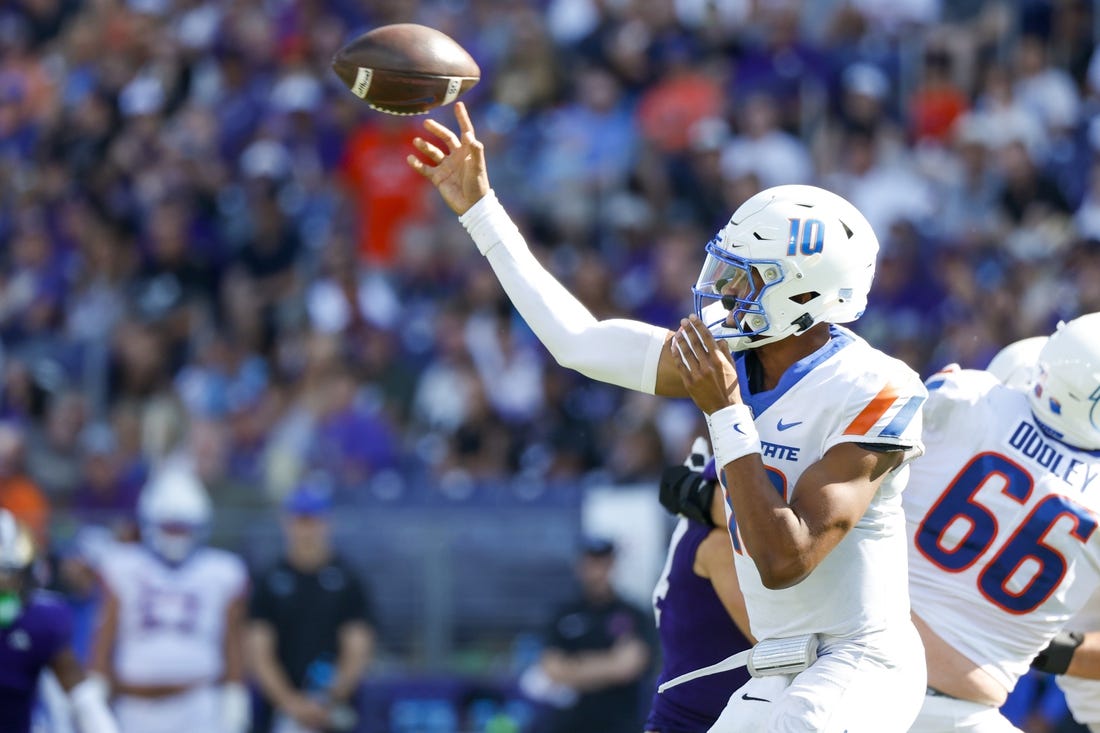 Sep 2, 2023; Seattle, Washington, USA; Boise State Broncos quarterback Taylen Green (10) passes against the Washington Huskies during the fourth quarter at Alaska Airlines Field at Husky Stadium. Mandatory Credit: Joe Nicholson-USA TODAY Sports