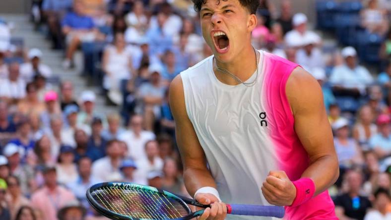 Sept 3, 2023; Flushing, NY, USA; 
Ben Shelton of the USA after a winner in the 4th set to Tommy Paul of the USA on day seven of the 2023 U.S. Open tennis tournament at USTA Billie Jean King National Tennis Center. Mandatory Credit: Robert Deutsch-USA TODAY Sports