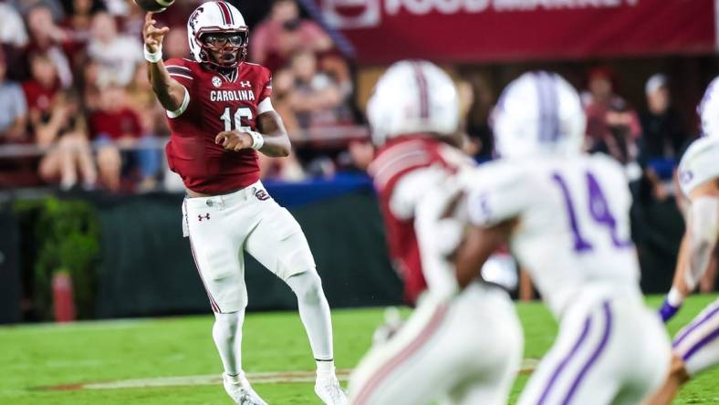 Sep 9, 2023; Columbia, South Carolina, USA; South Carolina Gamecocks quarterback LaNorris Sellers (16) passes against the Furman Paladins during the second half at Williams-Brice Stadium. Mandatory Credit: Jeff Blake-USA TODAY Sports