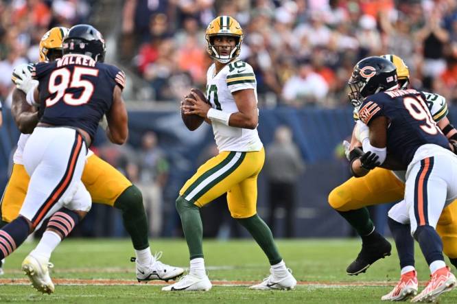 Sep 10, 2023; Chicago, Illinois, USA;  Green Bay Packers quarterback Jordan Love (10) against the Chicago Bears at Soldier Field. Mandatory Credit: Jamie Sabau-USA TODAY Sports
