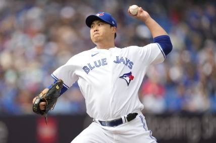 Sep 17, 2023; Toronto, Ontario, CAN; Toronto Blue Jays starting pitcher Hyun Jin Ryu (99) pitches to the Boston Red Sox during the first inning at Rogers Centre. Mandatory Credit: John E. Sokolowski-USA TODAY Sports