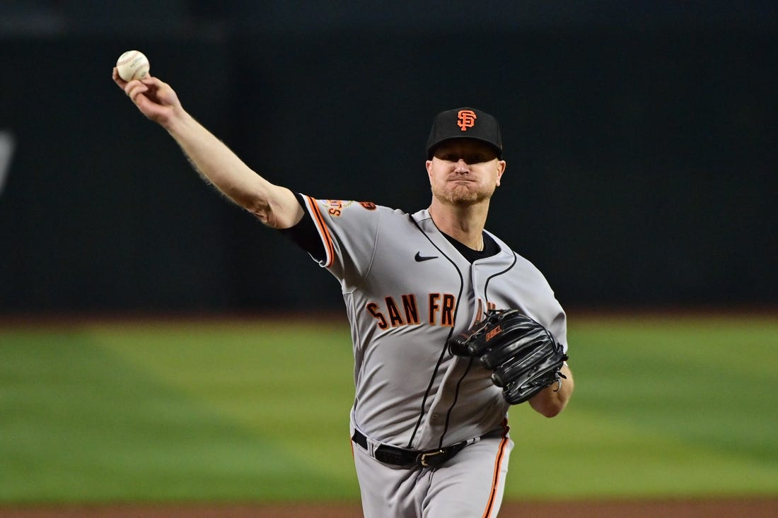 Sep 19, 2023; Phoenix, Arizona, USA; San Francisco Giants starting pitcher Alex Cobb (38) throws in the first inning against the Arizona Diamondbacks at Chase Field. Mandatory Credit: Matt Kartozian-USA TODAY Sports