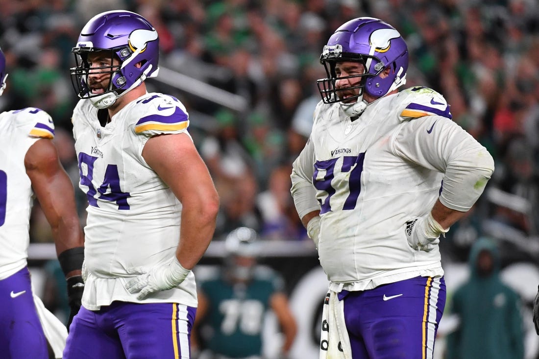 Vikings, Chargers both look to get off the schneid, grab first win