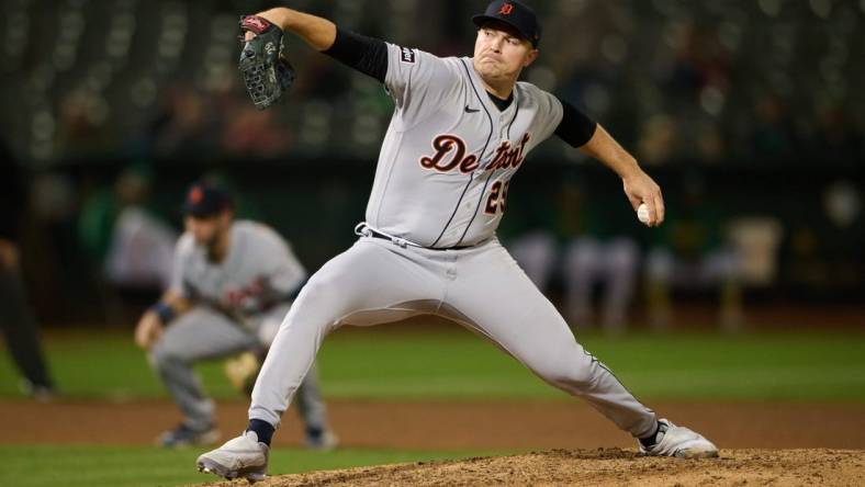 Sep 21, 2023; Oakland, California, USA; Detroit Tigers pitcher Tarik Skubal (29) throws a pitch against the Oakland Athletics during the sixth inning at Oakland-Alameda County Coliseum. Mandatory Credit: Robert Edwards-USA TODAY Sports