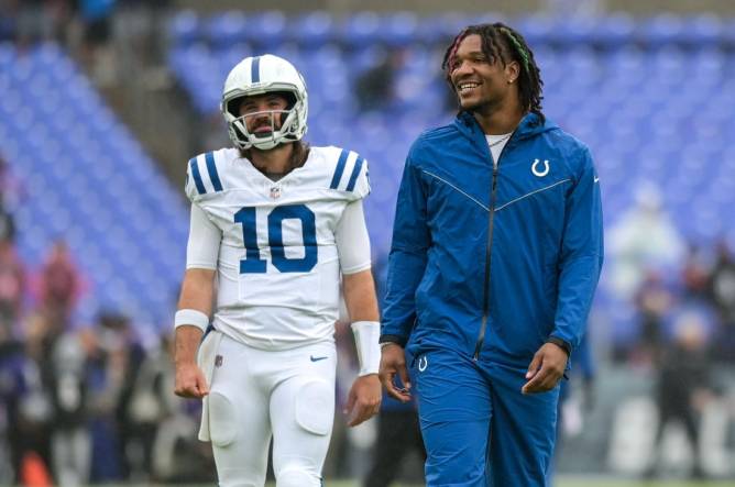 QB in question for Colts as Rams come to town