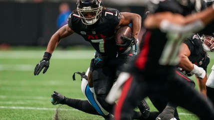 Atlanta Falcons star rookie Bijan Robinson puts up highlight-reel TD