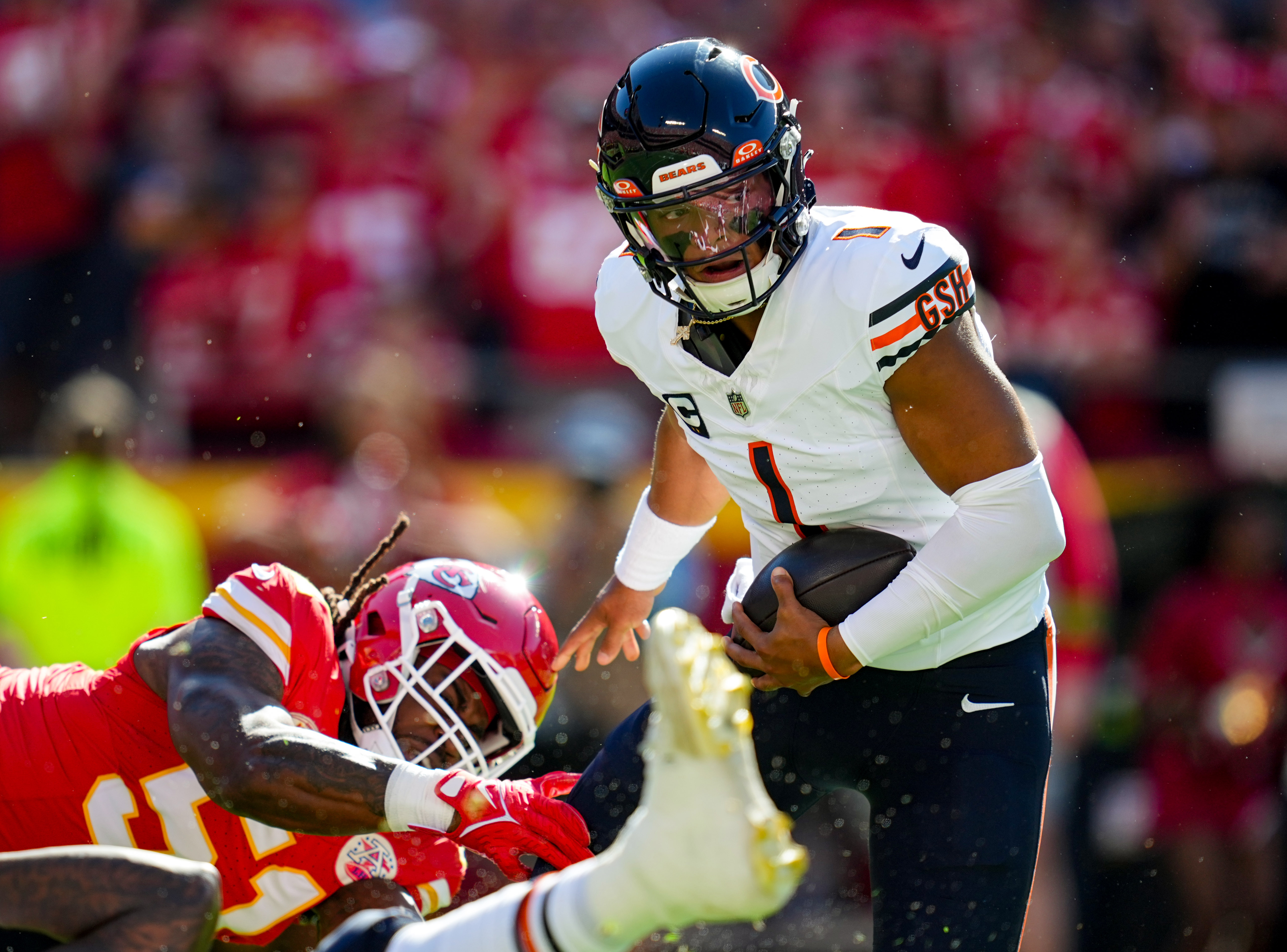 Justin Fields named starter for Chicago Bears ahead of Week 3