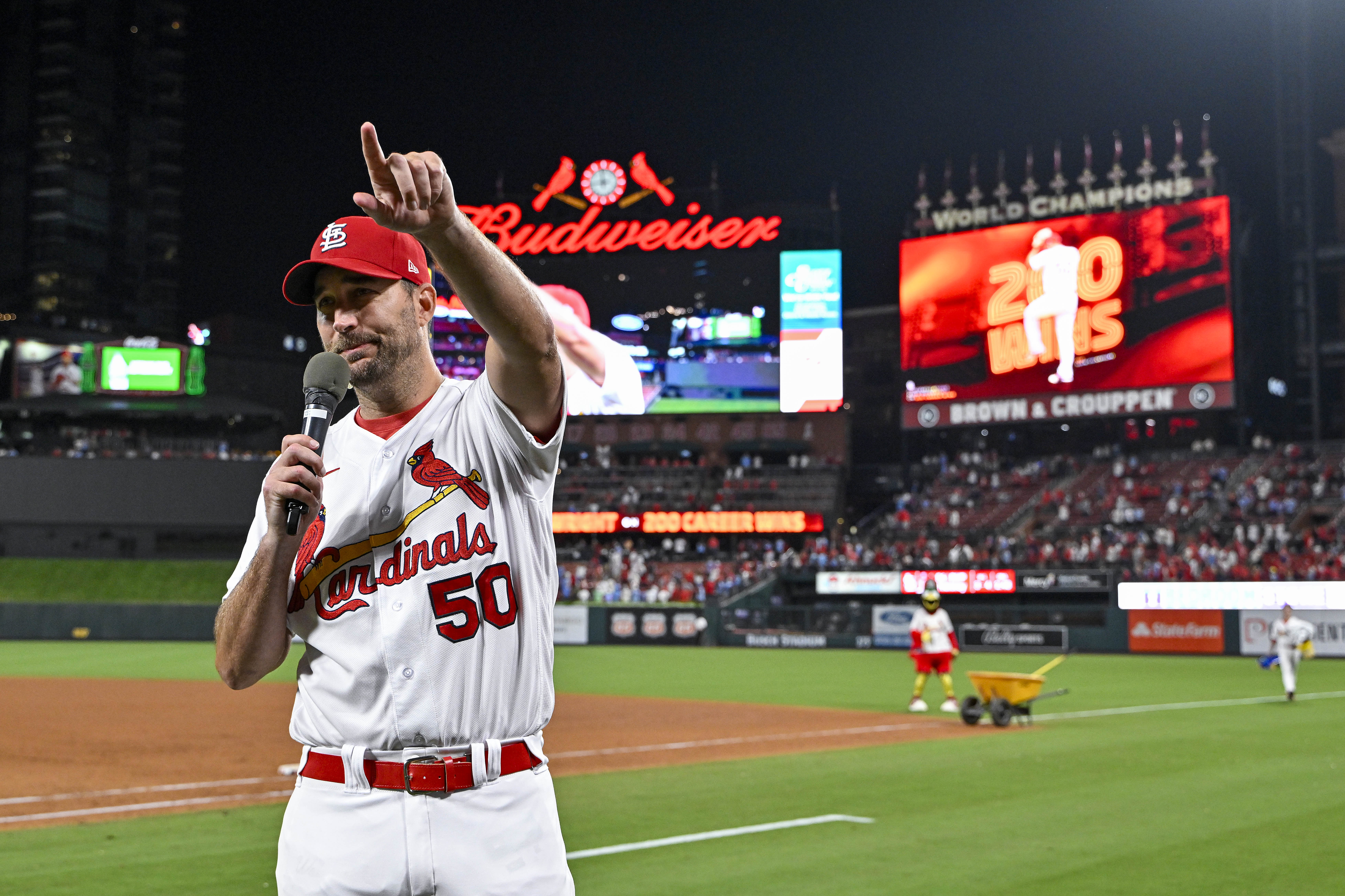 Cardinals' Adam Wainwright, 42, says he has thrown his last pitch