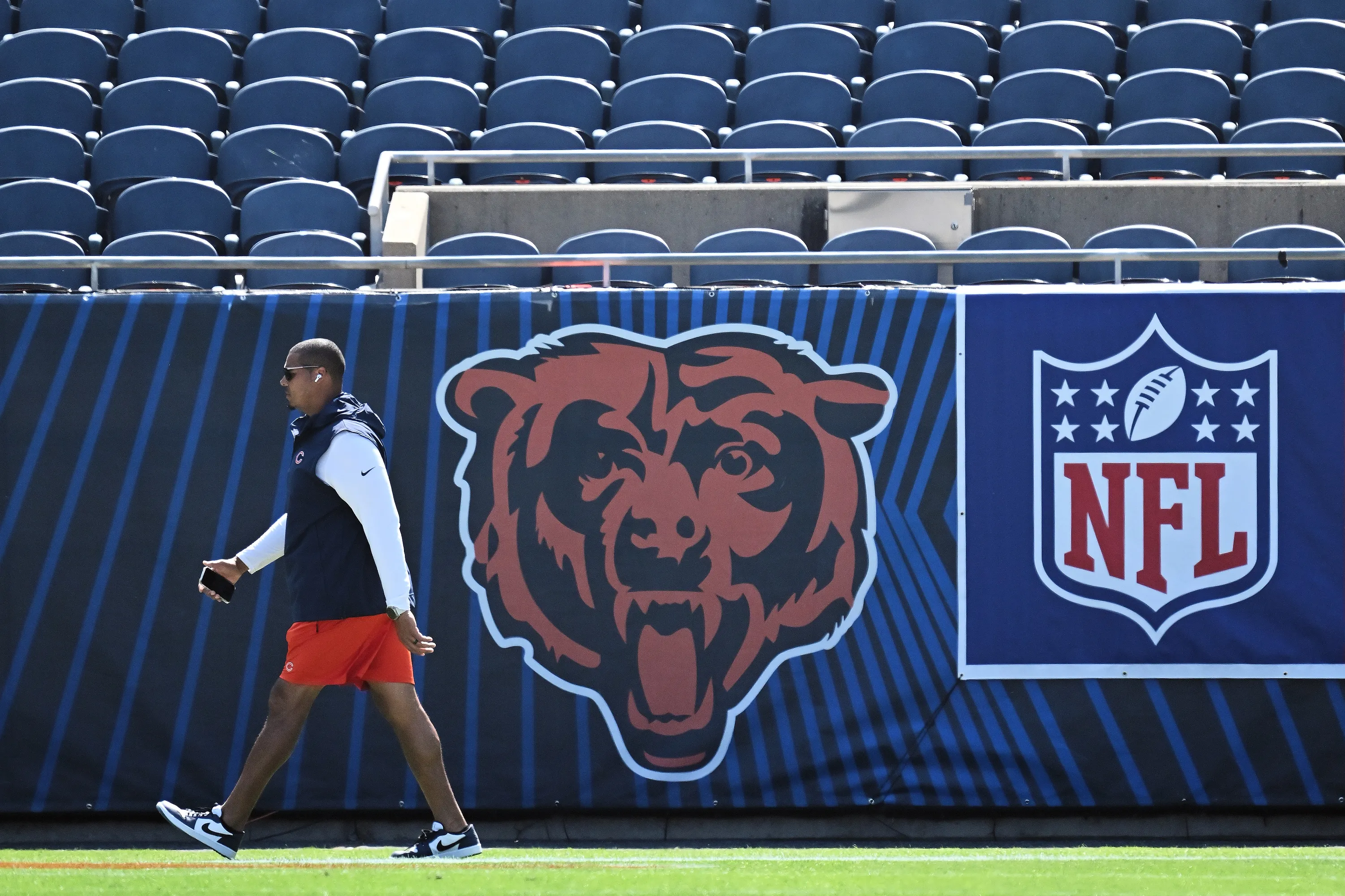 2022 Chicago Bears full schedule released by NFL; Tickets for games go on  sale - ABC7 Chicago