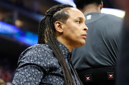 Jan 4, 2020; Sacramento, California, USA; New Orleans Pelicans two-way player development coach Teresa Weatherspoon stands in front of the bench during the second quarter against the Sacramento Kings at Golden 1 Center. Mandatory Credit: Darren Yamashita-USA TODAY Sports