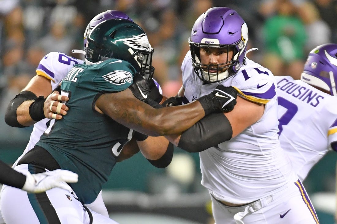 Sep 19, 2022; Philadelphia, Pennsylvania, USA; Minnesota Vikings guard Ezra Cleveland (72) blocks Philadelphia Eagles defensive tackle Javon Hargrave (97) at Lincoln Financial Field. Mandatory Credit: Eric Hartline-USA TODAY Sports