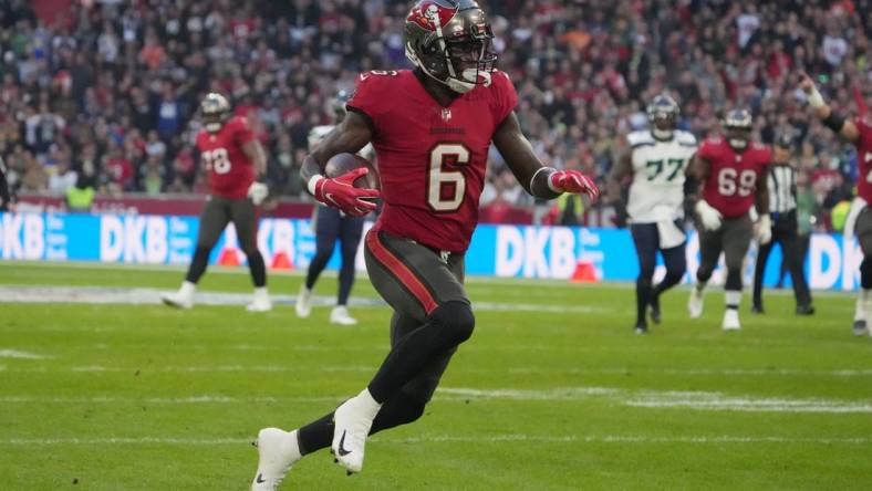 (File Photo) Tampa Bay Buccaneers wide receiver Julio Jones (6) scores a touchdown in the second quarter against the Seattle Seahawks during an NFL International Series game at Allianz Arena. Mandatory Credit: Kirby Lee-USA TODAY Sports