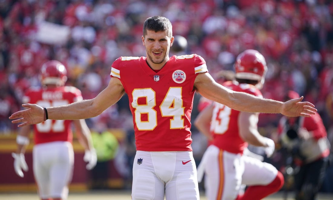 Jan 1, 2023; Kansas City, Missouri, USA; Kansas City Chiefs wide receiver Justin Watson (84) warms up against the Denver Broncos prior to a game at GEHA Field at Arrowhead Stadium. Mandatory Credit: Denny Medley-USA TODAY Sports