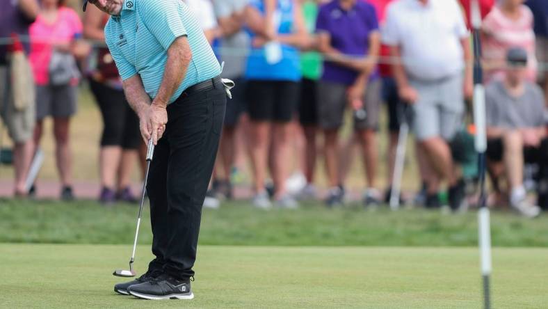 Rod Pampling putts on the 18th green during the third round of the 2023 U.S. Senior Open on Saturday, July 1, 2023, at SentryWorld in Stevens Point, Wis. 
Tork Mason/USA TODAY NETWORK-Wisconsin