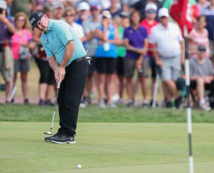 Rod Pampling putts on the 18th green during the third round of the 2023 U.S. Senior Open on Saturday, July 1, 2023, at SentryWorld in Stevens Point, Wis. 
Tork Mason/USA TODAY NETWORK-Wisconsin
