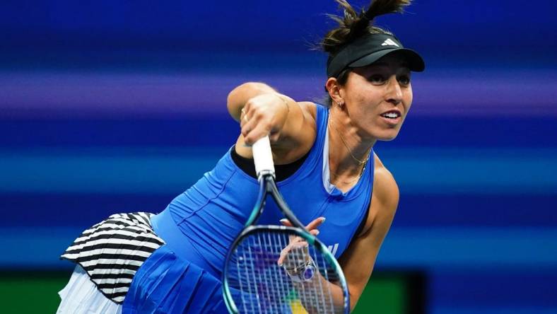 Aug 31, 2023; Flushing, NY, USA;   Jessica Pegula of the United States serves against Patricia Maria Tig of Romania on day four of the 2023 U.S. Open tennis tournament at the USTA Billie Jean King National Tennis Center. Mandatory Credit: Jerry Lai-USA TODAY Sports