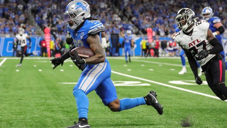 Detroit Lions running back Jahmyr Gibbs (26) runs against Atlanta Falcons during the second half at Ford Field in Detroit on Sunday, Sept. 24, 2023.