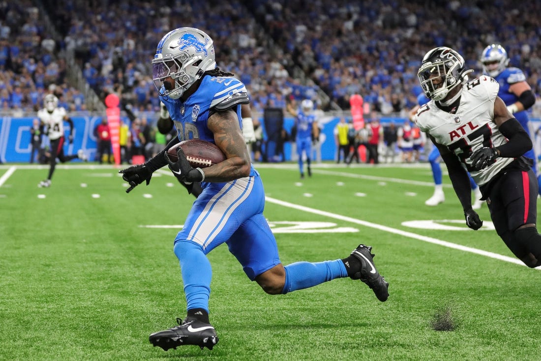 Detroit Lions running back Jahmyr Gibbs (26) runs against Atlanta Falcons during the second half at Ford Field in Detroit on Sunday, Sept. 24, 2023.