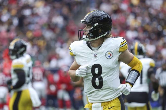 Steelers QB Kenny Pickett out against Texans after injuring knee