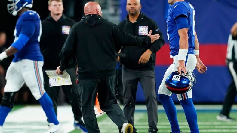 New York Giants head coach Brian Daboll gestures to quarterback Daniel Jones (8) after Jones throws an interception in the second half. The Seahawks defeat the Giants, 24-3, at MetLife Stadium on Monday, Oct. 2, 2023, in East Rutherford.