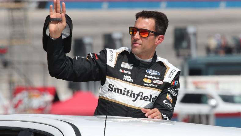 Sep 24, 2023; Fort Worth, Texas, USA;  NASCAR Cup Series driver Aric Almirola (10) during driver introductions before the AutoTrader EcoPark Automotive 400 at Texas Motor Speedway. Mandatory Credit: Michael C. Johnson-USA TODAY Sports