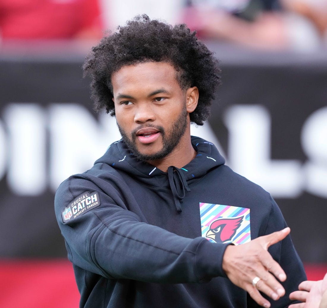 Oct 8, 2023; Glendale, Arizona, USA; Arizona Cardinals quarterback Kyler Murray (1) looks on prior to the game between the Arizona Cardinals and the Cincinnati Bengals at State Farm Stadium. Mandatory Credit: Joe Camporeale-USA TODAY Sports