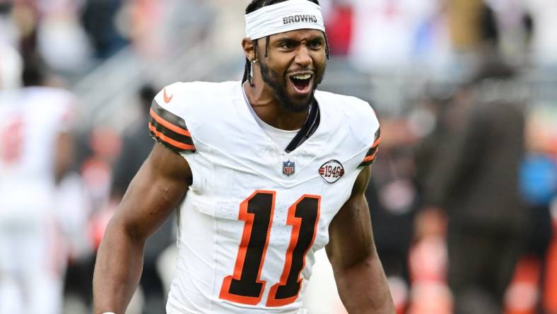 Oct 15, 2023; Cleveland, Ohio, USA; Cleveland Browns wide receiver Donovan Peoples-Jones (11) celebrates after San Francisco 49ers place kicker Jake Moody (not pictured) missed a field goal during the final seconds of the game at Cleveland Browns Stadium. Mandatory Credit: Ken Blaze-USA TODAY Sports