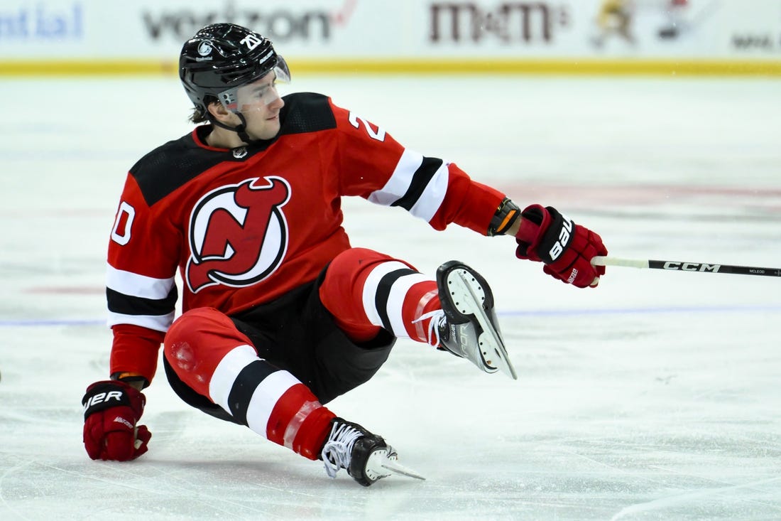 Devils smothered by Hurricanes as Carolina jumps to 1-0 series
