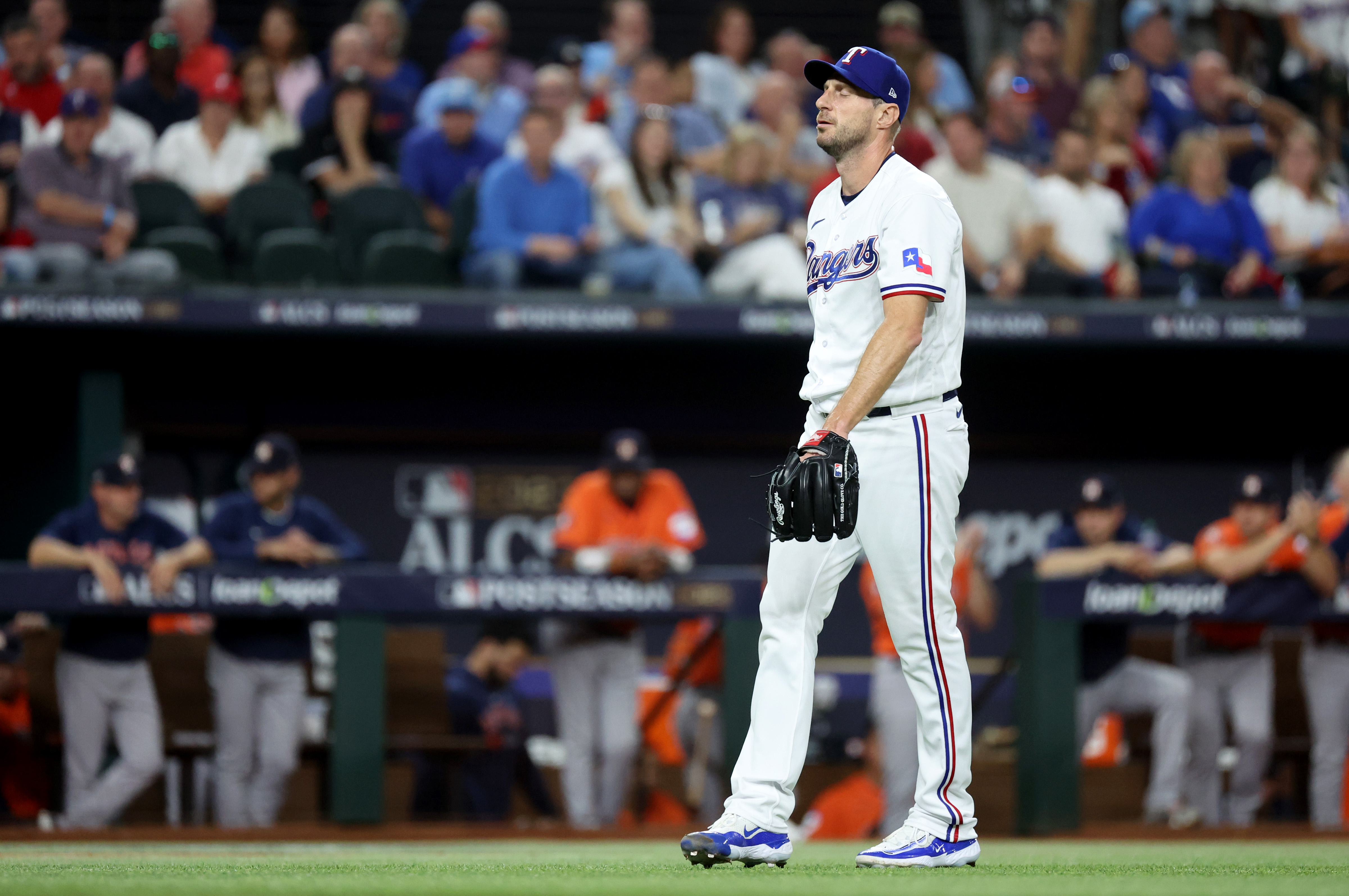 Rangers RHP Scherzer to miss rest of regular season because of