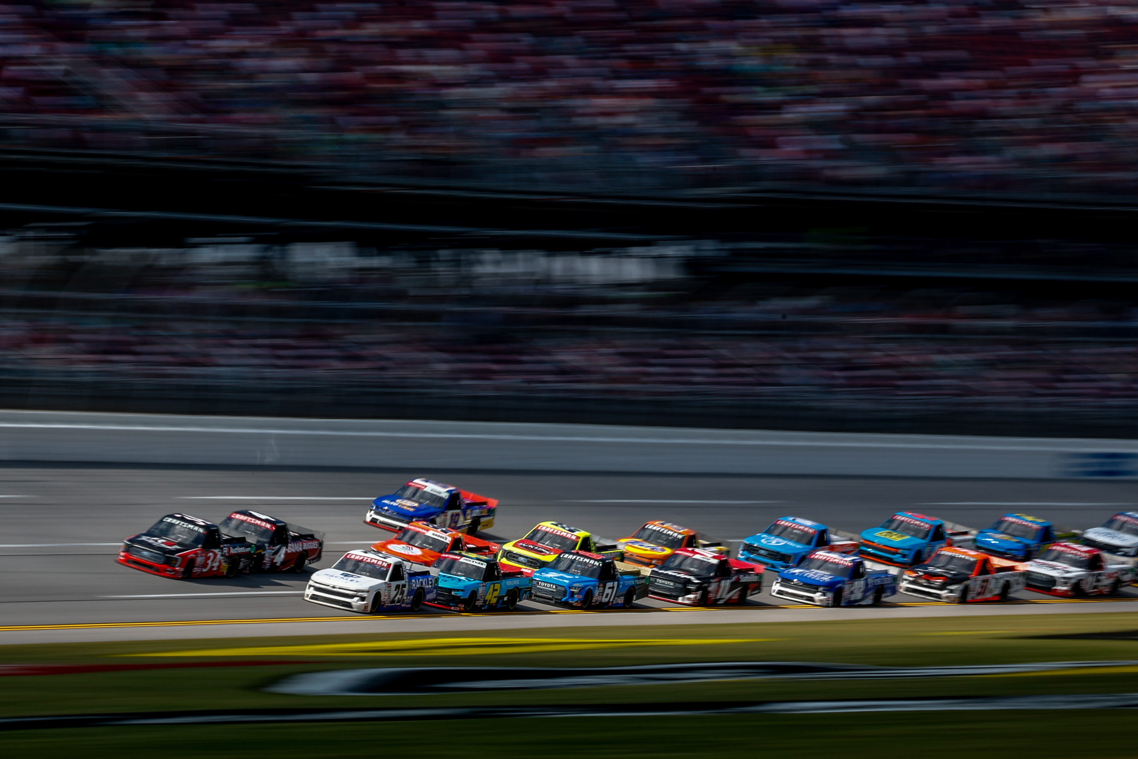 NASCAR: Truck Series Loves RV Stop 250