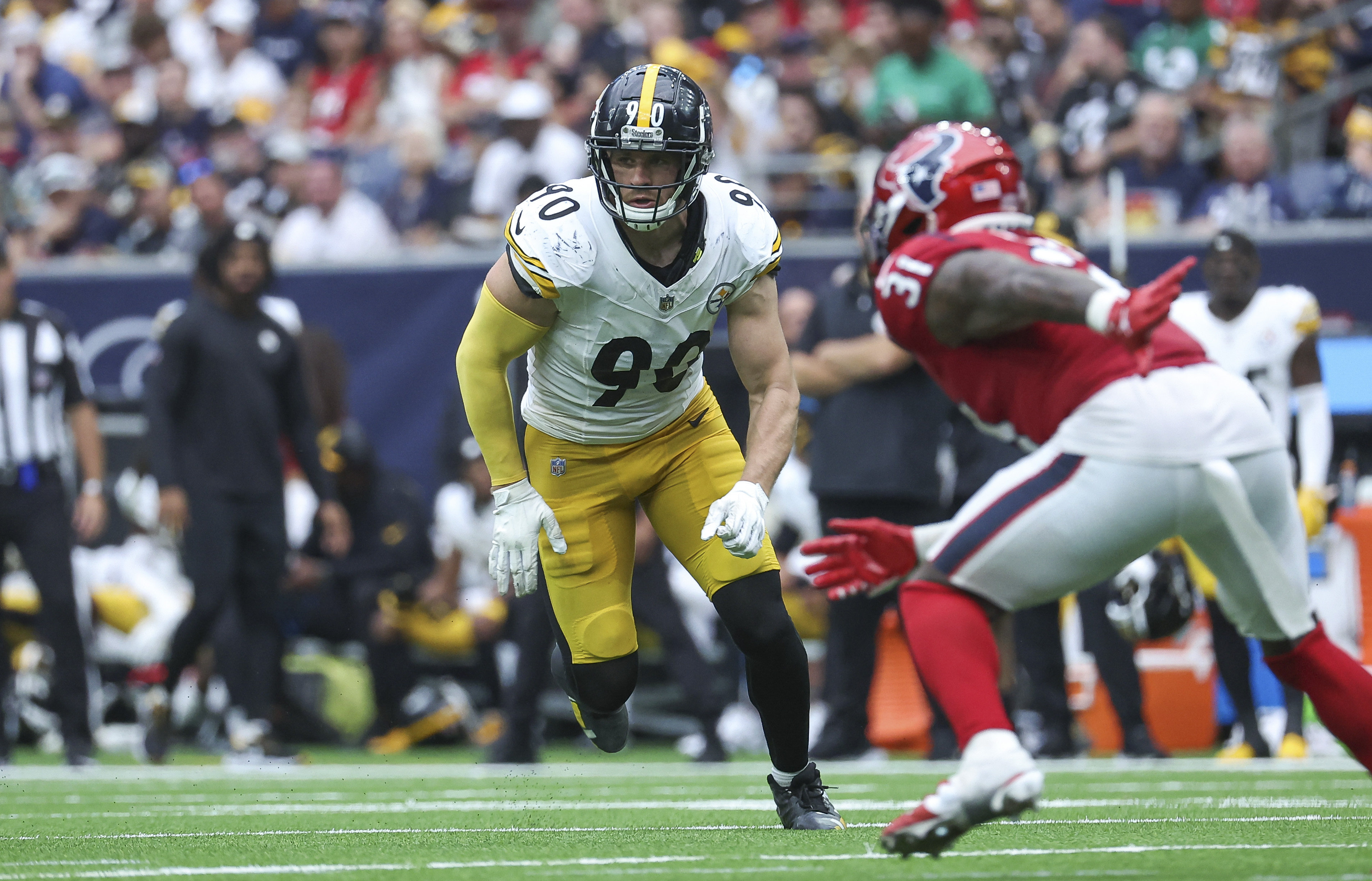 T.J. Watt already on pace for NFL sack record after dominating Las