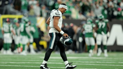 NFL Week 6 recap: Jalen Hurts horror show vs. Jets, Tyreek Hill’s 2,000-yard chase gets real