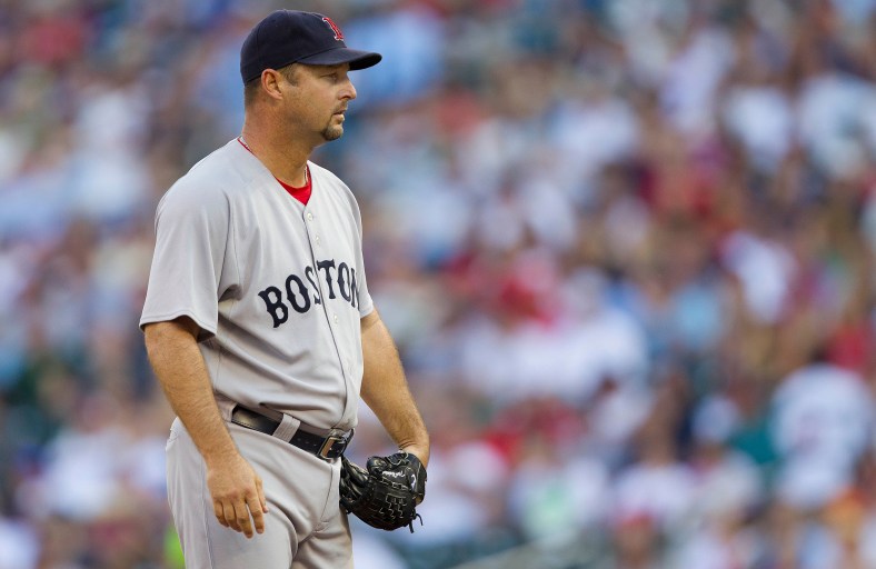 Red Sox knuckleballer Tim Wakefield passes away at age 57 
