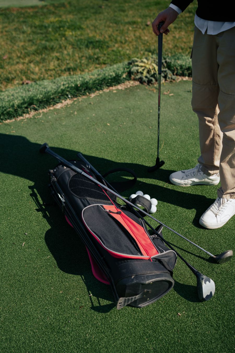 best golf bags for walking (credit: unsplash)
