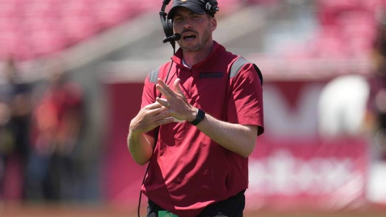 Apr 23, 2022; Los Angeles, CA, USA; Southern California Trojans defensive coordinator Alex Grinch during the spring game at the Los Angeles Memorial Coliseum. Mandatory Credit: Kirby Lee-USA TODAY Sports