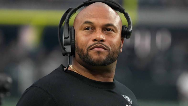 Aug 26, 2022; Paradise, Nevada, USA; Las Vegas Raiders linebackers coach Antonio Pierce watches from the sidelines against the New England Patriots at Allegiant Stadium. The Raiders defeated the Patriots 23-6. Mandatory Credit: Kirby Lee-USA TODAY Sports