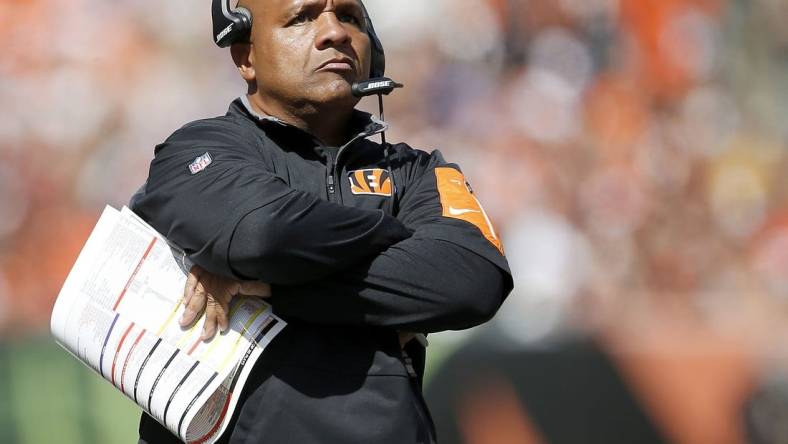 Cincinnati Bengals offensive coordinator Hue Jackson paces the sidelines in the second quarter during the NFL game between the San Diego Chargers and the Cincinnati Bengals, Sunday, Sept. 20, 2015, at Paul Brown Stadium, in Cincinnati, Ohio.

092015 Bengals Chargers

Syndication Cincinnati