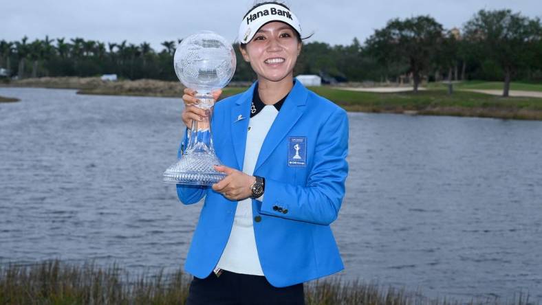 Lydia Ko with the new players jacket and trophy after winning the 2022 CME Group Tour Golf Championship at the Tiburon Golf Club in Naples, Fla., Sunday, Nov. 20, 2022.  (Chris Tilley)

Lpga 14