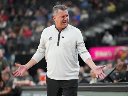 Mar 9, 2023; Las Vegas, NV, USA; Washington State Cougars coach Kyle Smith reacts to a call in favor of the Oregon Ducks during the second half at T-Mobile Arena. Mandatory Credit: Stephen R. Sylvanie-USA TODAY Sports