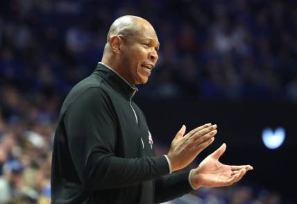 Louisville coach Kenny Payne from the sideline against Kentucky. Dec. 31, 2022