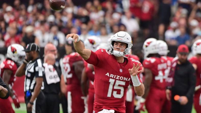 Sep 24, 2023; Glendale, Arizona, USA;  Arizona Cardinals quarterback Clayton Tune (15) warms up on the sideline in the first half against the Dallas Cowboys at State Farm Stadium. Mandatory Credit: Matt Kartozian-USA TODAY Sports